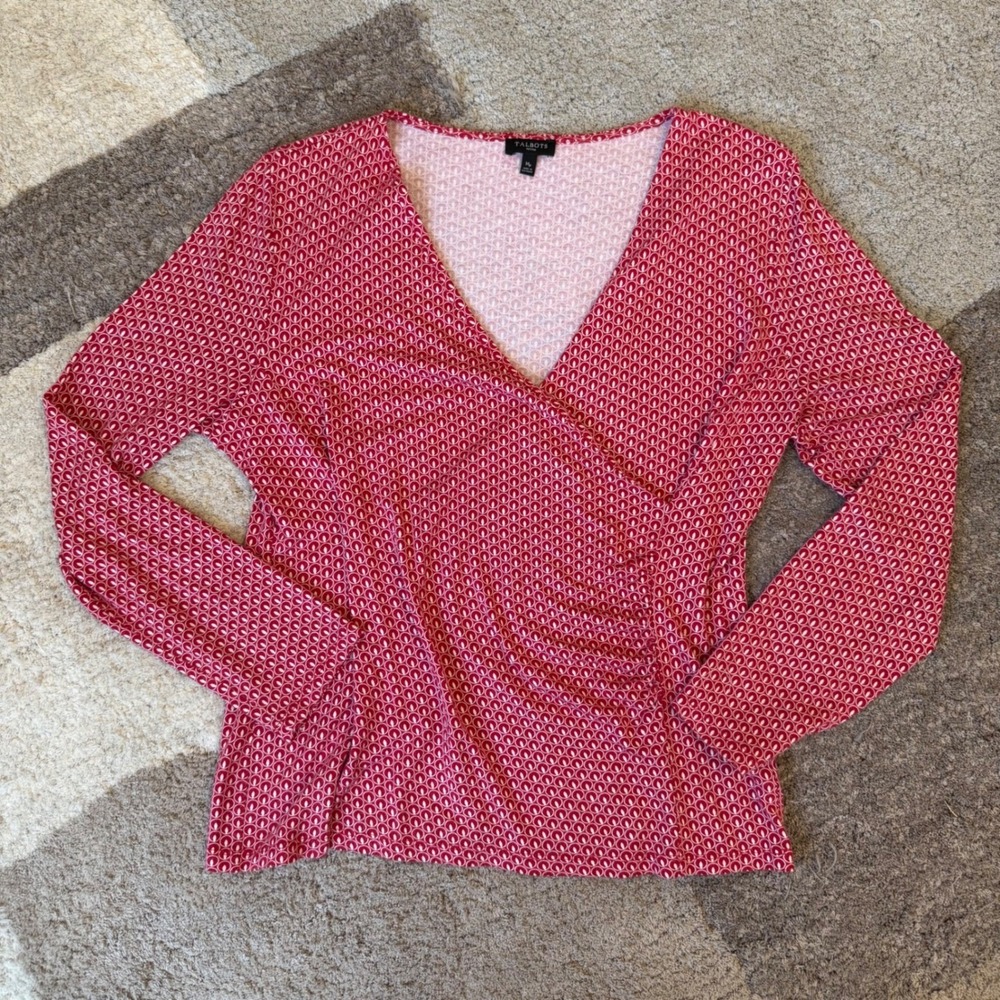 Talbots Petites Red White Geometric Wrap Top V-Neck Long Sleeve Blouse MP 419